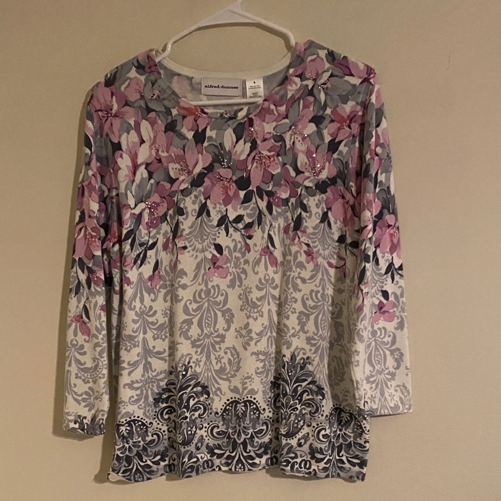 Alfred Dunner Pink and Gray Floral Long Sleeve lightweight cotton top